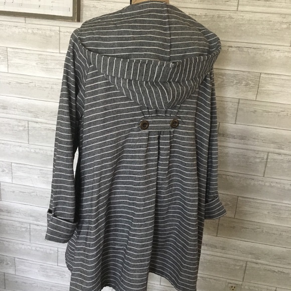 Black & white striped hooded swing zip jacket - Picture 4 of 7